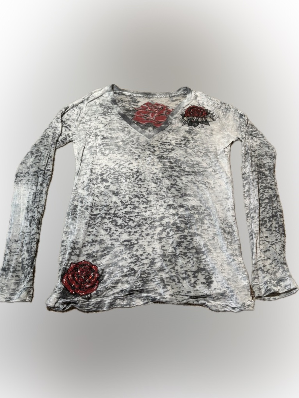E94 Sinful Women’s Gray Marble V-Neck Tee with Red Rose Embellishments, Size XL